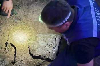 Фотография к новости: Рука трёхлетнего ребёнка застряла в яме в Уральске