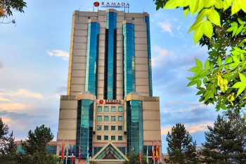 Фотография к новости: Здание бывшего пятизвёздочного отеля Астаны займёт медвуз