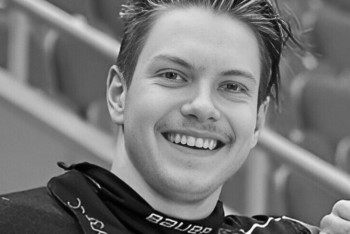 Фотография к новости: 17-летний российский хоккеист умер от укуса энцефалитного клеща