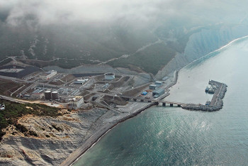 Фотография к новости: Атака на КТК: Введён запрет на движение судов в порту Новороссийска