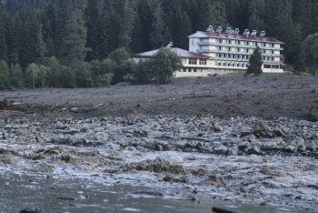 Фотография к новости: Тела 17 погибших найдены после схода оползня в Грузии