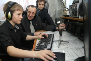 Фотография к новости: Костанайские школьники стали чемпионами мира по радиосвязи