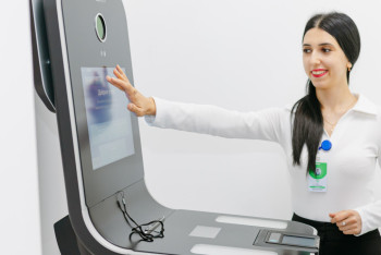 Фотография к новости: Бесплатные услуги появились в терминалах документирования в ЦОНах