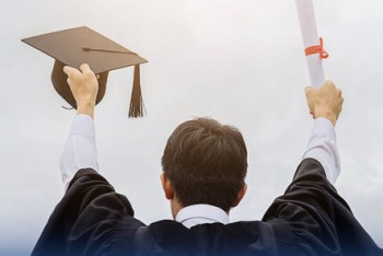 Фотография к новости: Начался приём документов для участия в конкурсе грантов в магистратуру