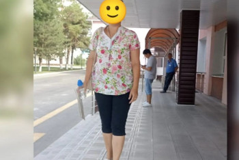 Фотография к новости: Женщину в бриджах не пустили в сельский акимат из-за нарушения дресс-кода