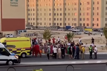 Фотография к новости: Жители Актау перекрыли дорогу из-за отключения электричества