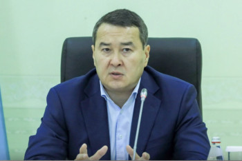 Фотография к новости: Казахстанцы без хлеба не останутся - Алихан Смаилов