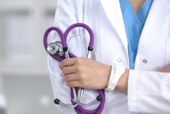 Фотография к новости: Более тысячи медработников подготовят для сельских больниц в Казахстане