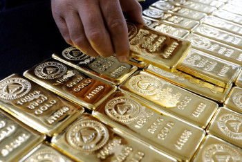 Фотография к новости: Около 2 800 золотых слитков купили казахстанцы в июле