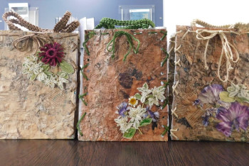 Фотография к новости: Эко-сумки из газет и пластиковых бутылок делают в казахстанской колонии