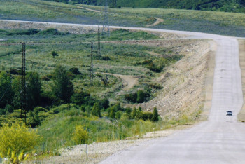 Фотография к новости: Деньги на ветер: почему в ВКО ремонт дорог затягивается на много лет?