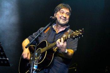 Фотография к новости: Лидер группы ДДТ спел на казахском: видео обсуждают в соцсетях