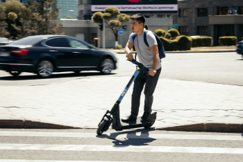 Фотография к новости: Новые правила для самокатчиков начали действовать в Казахстане