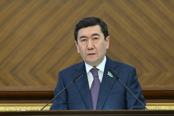 Фотография к новости: Нам предстоит принять новые Налоговый и Бюджетный кодексы - Кошанов