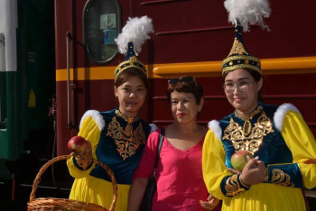 Фотография к новости: Трансграничный железнодорожный круиз стартовал из Казахстана