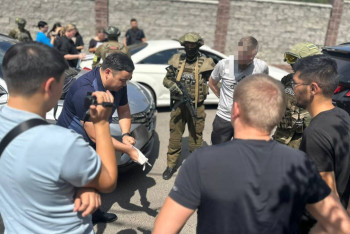 Фотография к новости: Спецоперация в Алматы: членов ОПГ задержали за сбыт кокаина