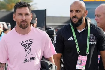 Фотография к новости: Обезвредил нарушителя прямо на поле: друг Хабиба спас Месси от нападения фаната