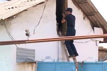 Фотография к новости: Убийство пятилетней девочки в Туркестанской области: снести дом педофила просят родные