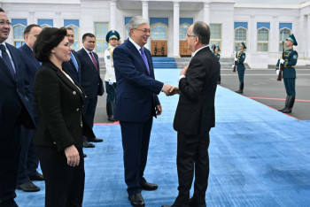 Фотография к новости: Касым-Жомарт Токаев проводил президента Албании в аэропорт