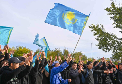 Фотография к новости: Матч сборной Казахстана в Астане посетили более 28 тысяч зрителей