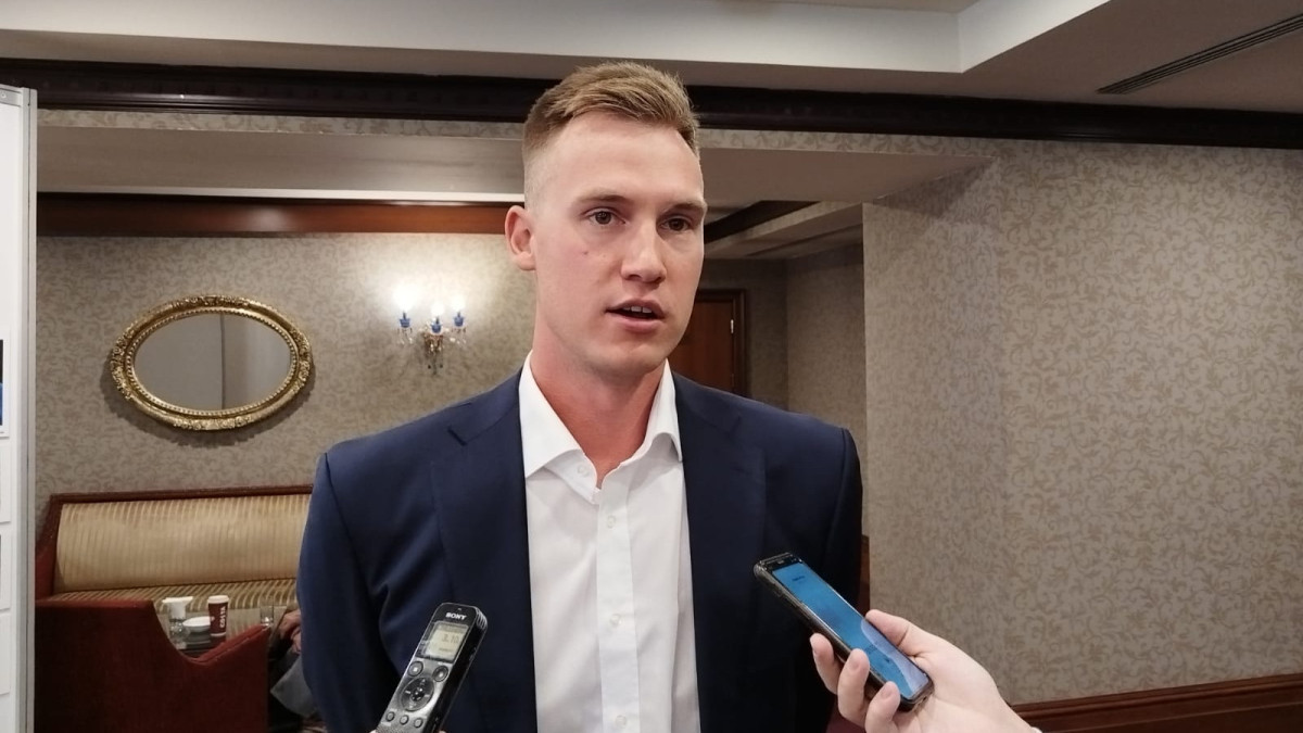  Альберт Ахметов.