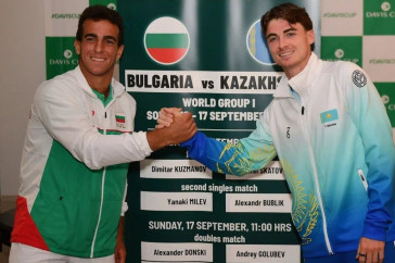 Фотография к новости: Волевой победой стартовал Казахстан в плей-офф Кубка Дэвиса