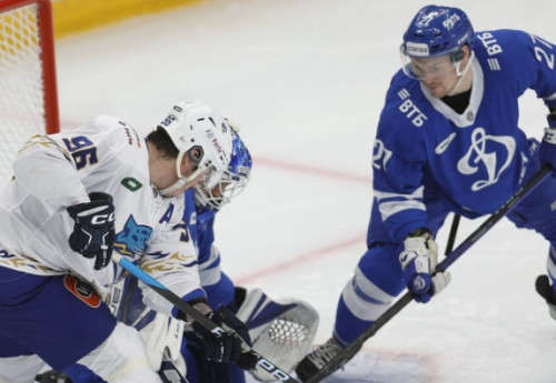 Фотография к новости: Нападающего "Барыса" оштрафовали за драку с форвардом "Адмирала"