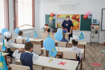 Фотография к новости: Чему обучают казахстанских учителей на курсах повышения квалификации за миллиарды тенге?