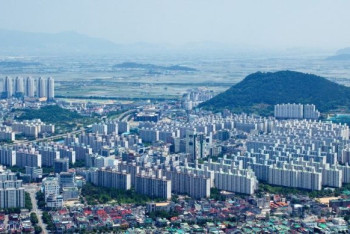 Фотография к новости: Казахстанец упал с крыши 18-этажного ЖК в Южной Корее