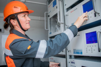 Фотография к новости: Человек труда: казахстанцы чествуют героев разных отраслей