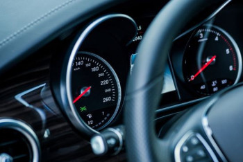 Фотография к новости: Подросток на машине сбил на скорости 6 несовершеннолетних сельчан