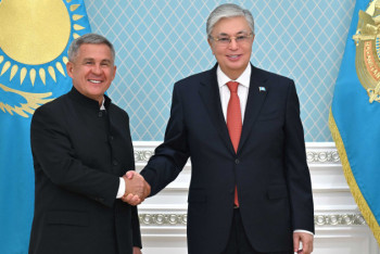 Фотография к новости: Токаев принял главу Татарстана