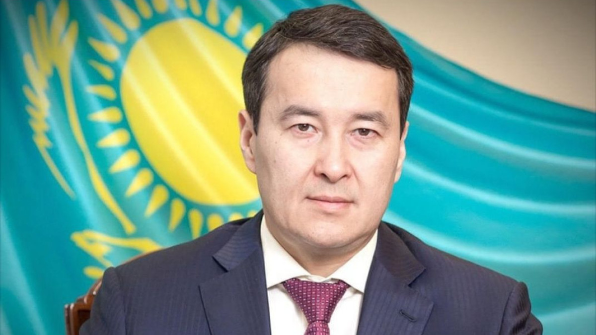  скрин из рекламы в соцсетях.