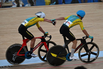 Фотография к новости: Казахстанские велосипедисты завоевали медаль на Азиаде в Ханчжоу