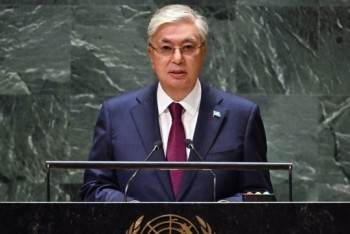 Фотография к новости: Посредник между Востоком и Западом. Эксперты оценили выступление Токаева