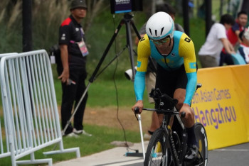 Фотография к новости: Золотую медаль завоевал казахстанский велогонщик на Азиаде-2023