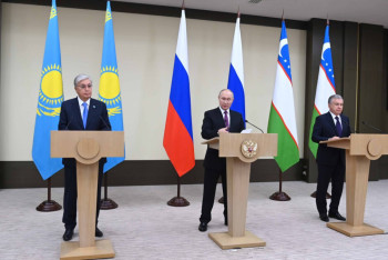 Фотография к новости: Токаев принял участие в открытии транзита российского газа в Узбекистан через территорию Казахстана