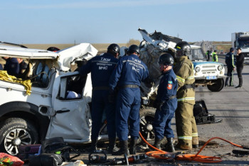Фотография к новости: Пять человек погибли в ДТП на трассе Караганда-Астана