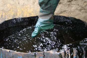 Фотография к новости: Выброс нефтеотходов: "Жылыой Болашак" оштрафована на 923 млн тенге