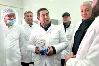 Фотография к новости: Айдарбек Сапаров посетил ряд сельхозпредприятий в Карагандинской области