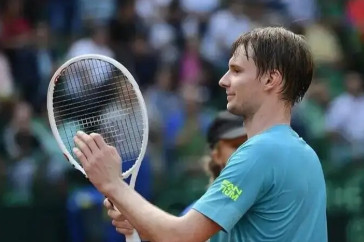 Фотография к новости: Казахстанские теннисисты вышли в четвертьфиналы турниров АТР 250/WTA 250