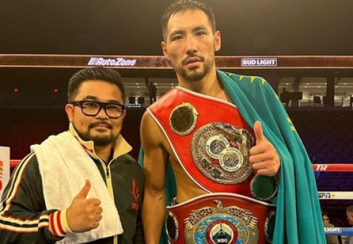 Фотография к новости: Тренер Жанибека Алимханулы раскрыл дальнейшие планы боксёра