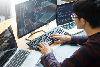 Фотография к новости: Экспорт IT-услуг в Казахстане: Как Минцифры будет исполнять поручение президента