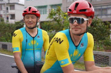 Фотография к новости: Казахстанские паравелосипедисты завоевали "бронзу" на Азиаде