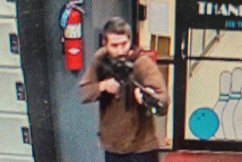 Фотография к новости: Стрелок из штата Мэн найден мертвым после двух дней охоты на него