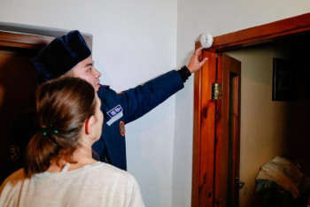 Фотография к новости: В Астане в рамках профилактики пожаров проверили более трех тысяч домов