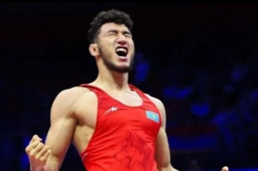 Фотография к новости: Казахстанец возглавил мировой рейтинг среди борцов