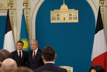 Фотография к новости: Макрон написал в соцсетях о Казахстане