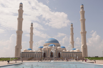 Фотография к новости: Число атеистов сократилось в Казахстане