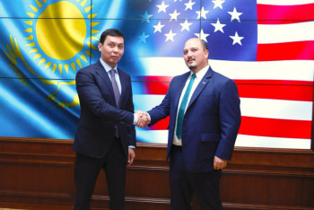 Фотография к новости: Возврат активов обсудили Антикор Казахстана и Госдеп США